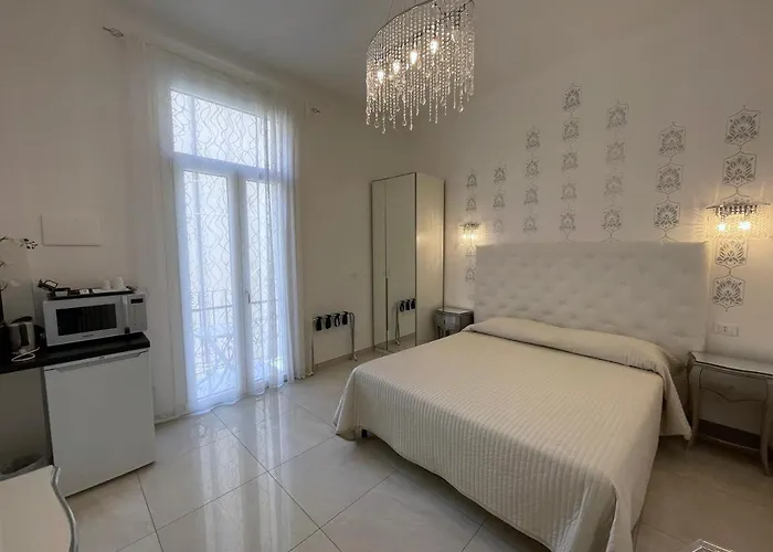 Piccola Stella بيت ضيافة سانريمو